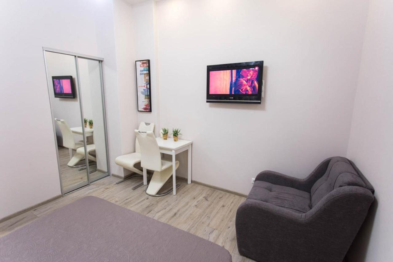 New Apartments In The City Center - Kuznechna Str. 26/1 哈尔科夫 外观 照片